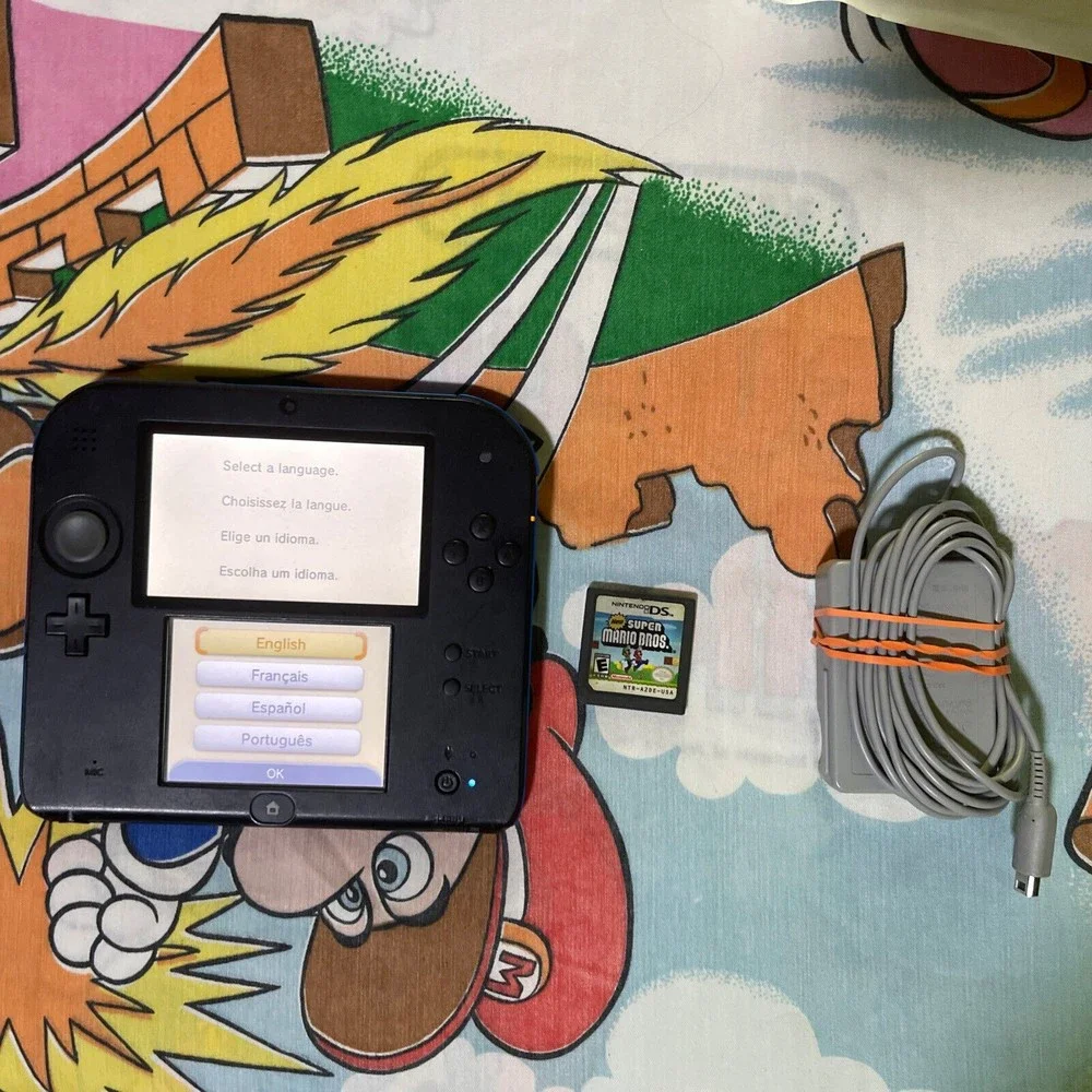 Nintendo 2DS Handheld Video Game Console System Black/Blue FTR-001 Mario Bros - Picture 3 of 4
